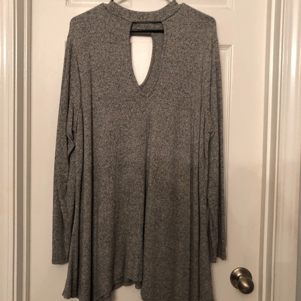 High-neck grey cut-out angled bottom top